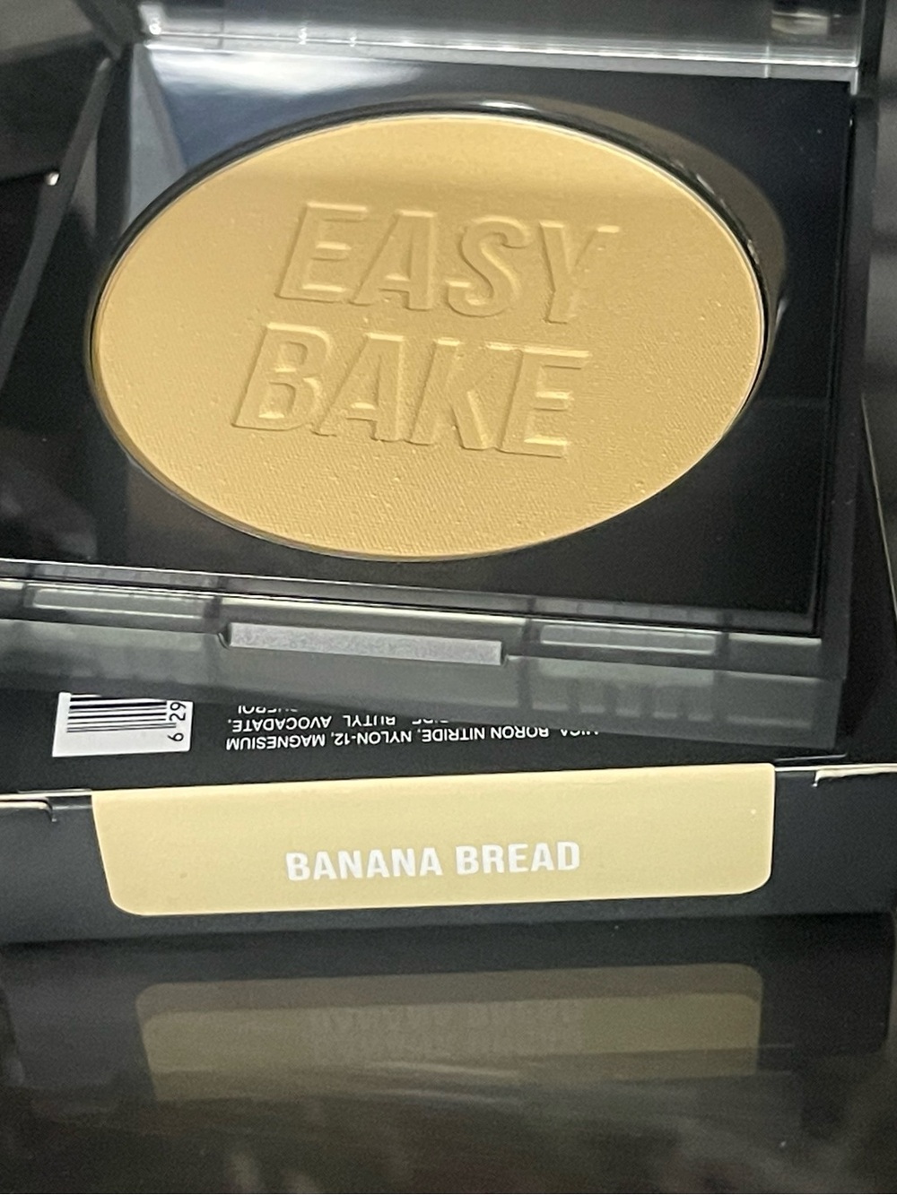 Huda Beauty Pressed Powder (Banana Bread)
